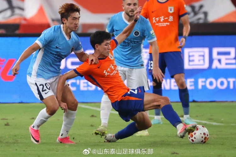 山东泰山主场1-1深圳新鹏城